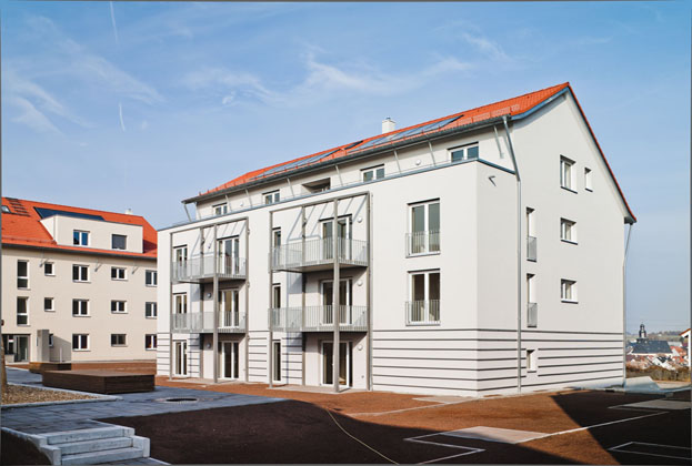   Auch Mietwohnungen in der Stadt lassen sich mit modernen Mauerziegeln als Passivhaus realisieren.  Foto: djd/UNIPOR, München